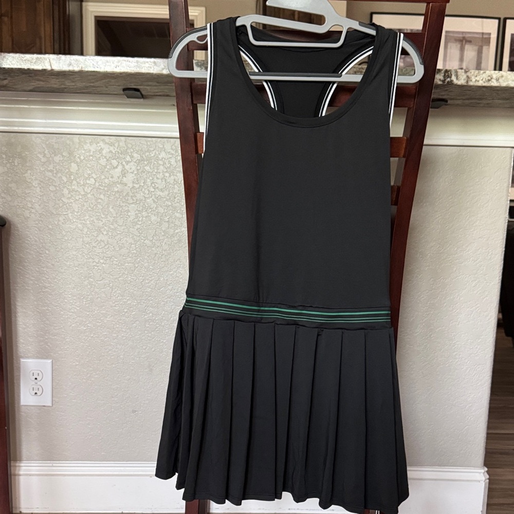 HALARA Black Pleated Tennis Dress with Green Stripe